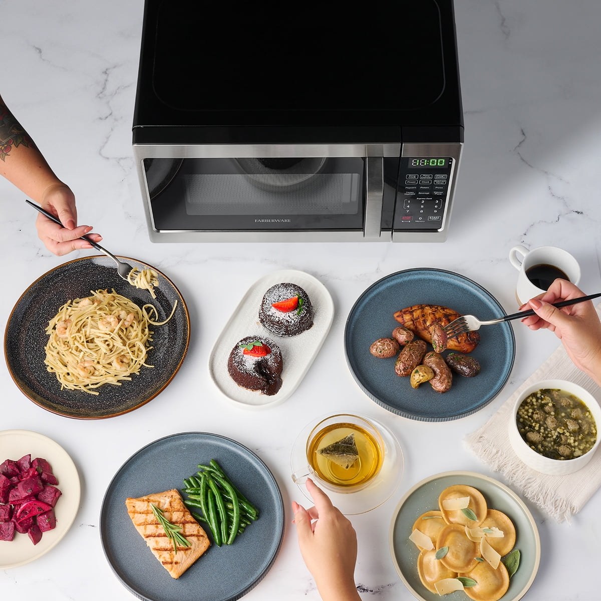 farberware-0-7-cu-ft-700w-countertop-microwave-oven-with-auto-cook-menu-brushed-stainless-119b93-05.jpg
