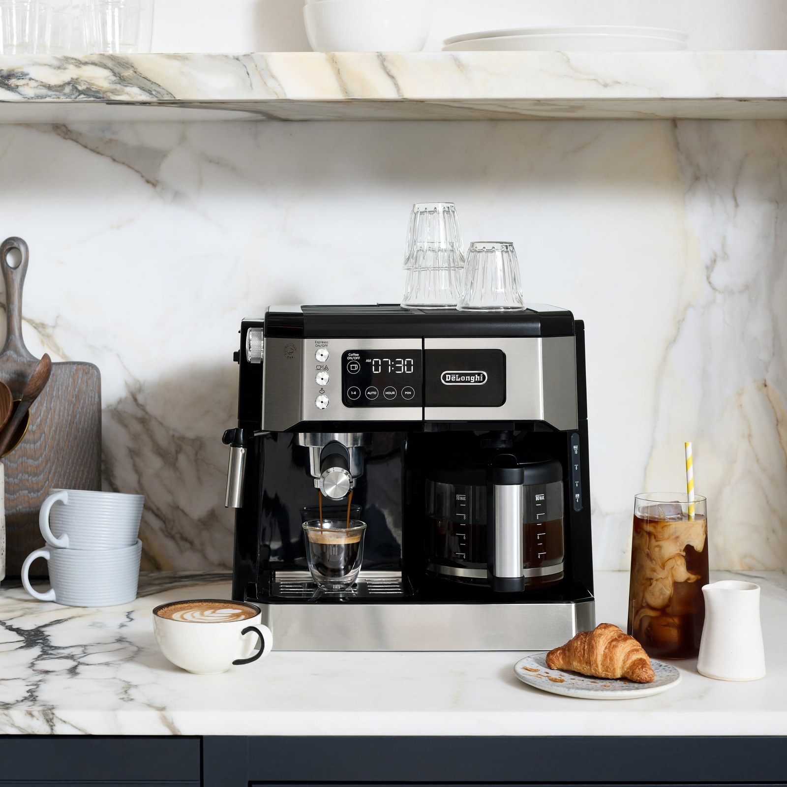 de-longhi-all-in-one-coffee-and-espresso-machine-with-dual-heating-system-1a192b-02.jpg