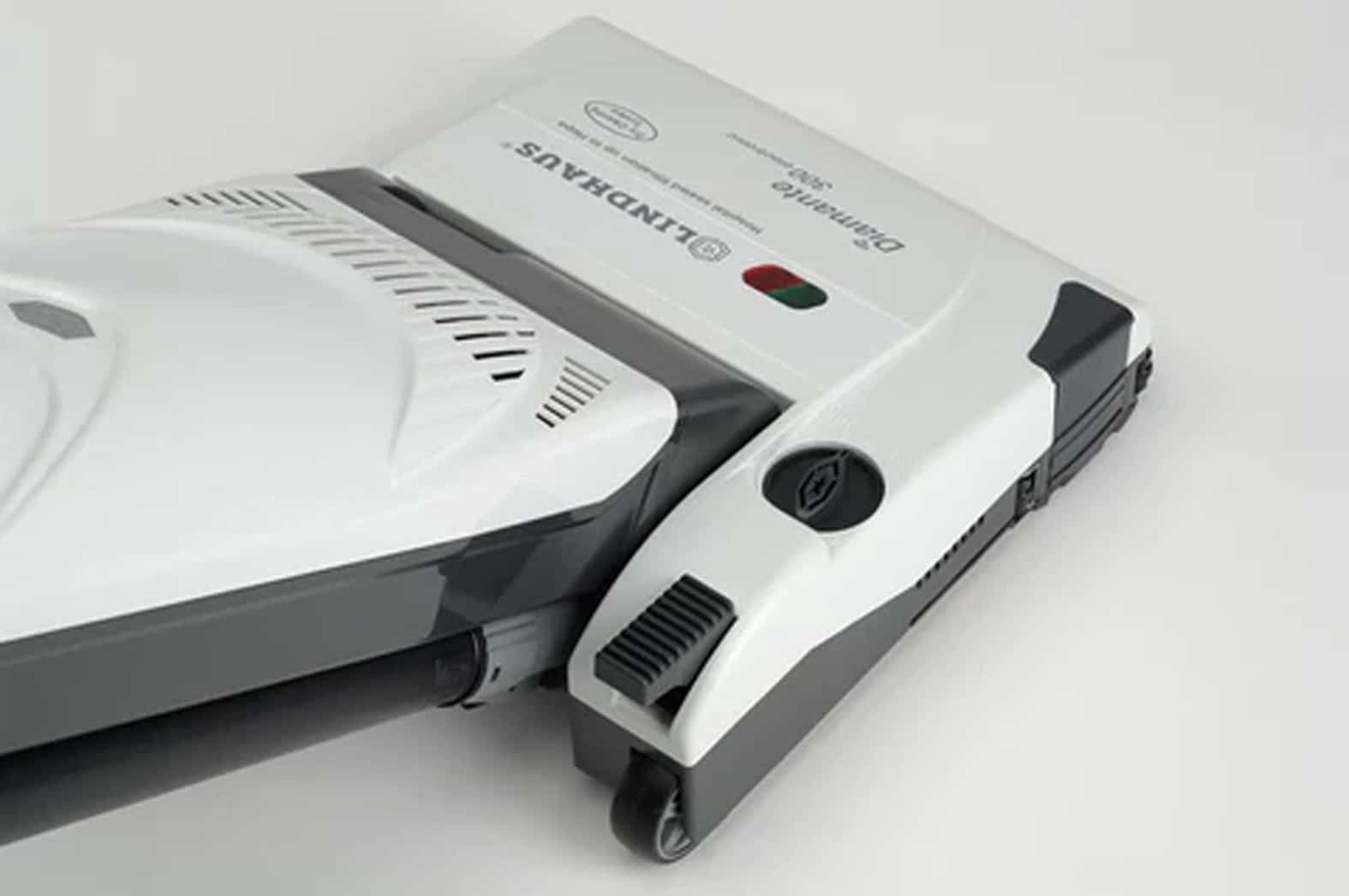 lindhaus-diamante-300e-12-dual-motor-ultra-light-upright-vacuum-cleaner-20fcd3-03.jpg