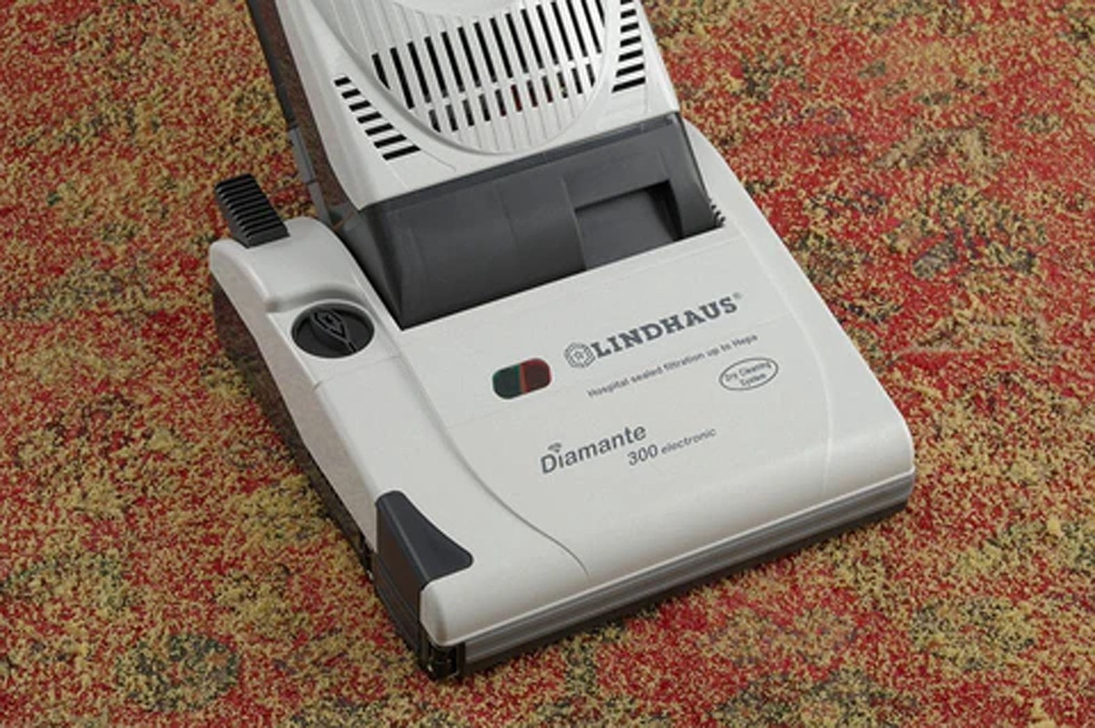 lindhaus-diamante-300e-12-dual-motor-ultra-light-upright-vacuum-cleaner-20fcd3-04.jpg