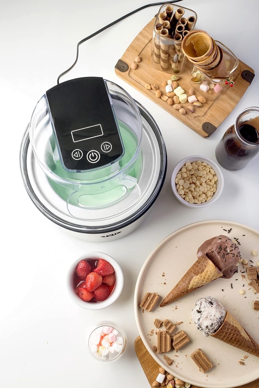 tylr-2-quarts-ice-cream-maker-with-one-touch-program-in-as-little-as-20-minutes-2092ed-05.jpg