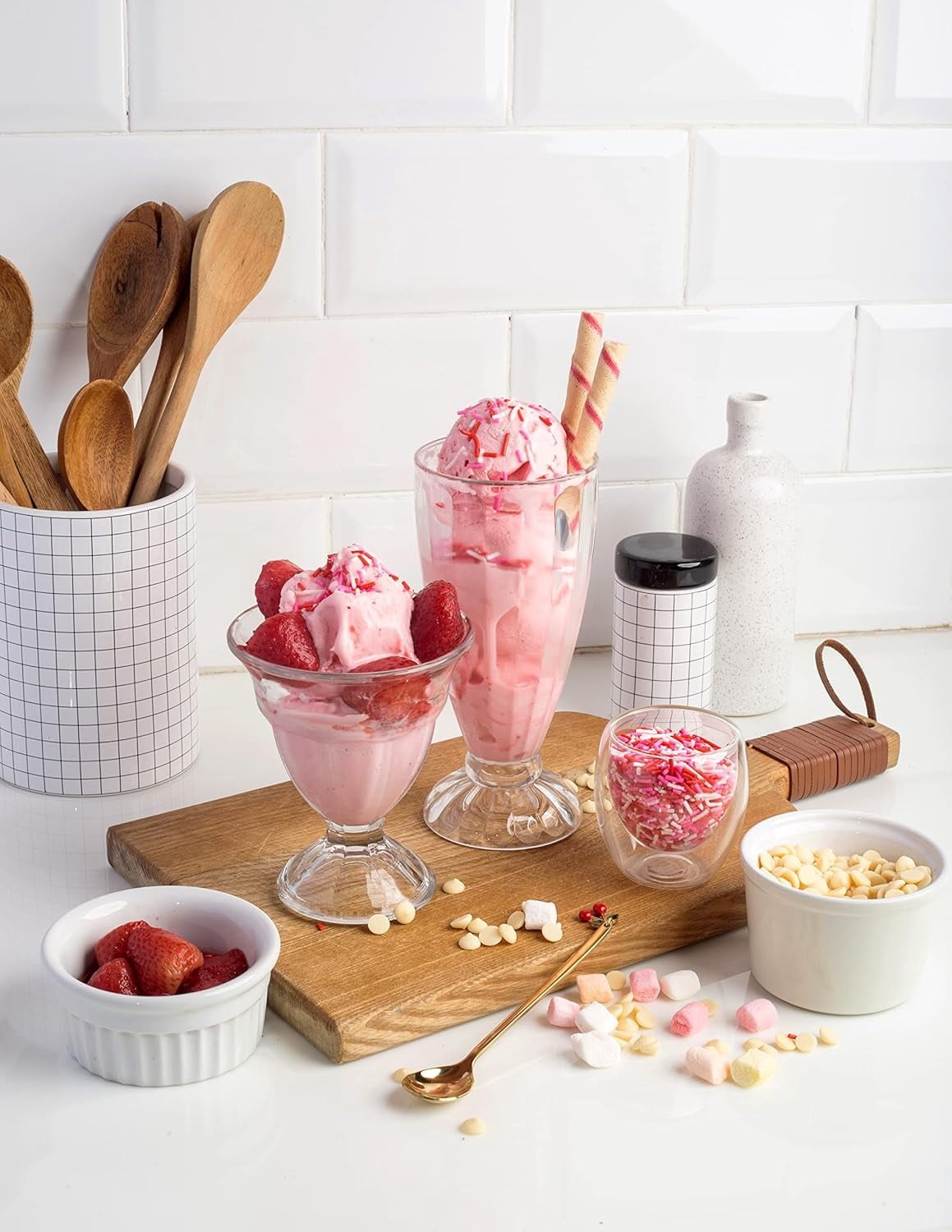 tylr-2-quarts-ice-cream-maker-with-one-touch-program-in-as-little-as-20-minutes-2092ed-08.jpg
