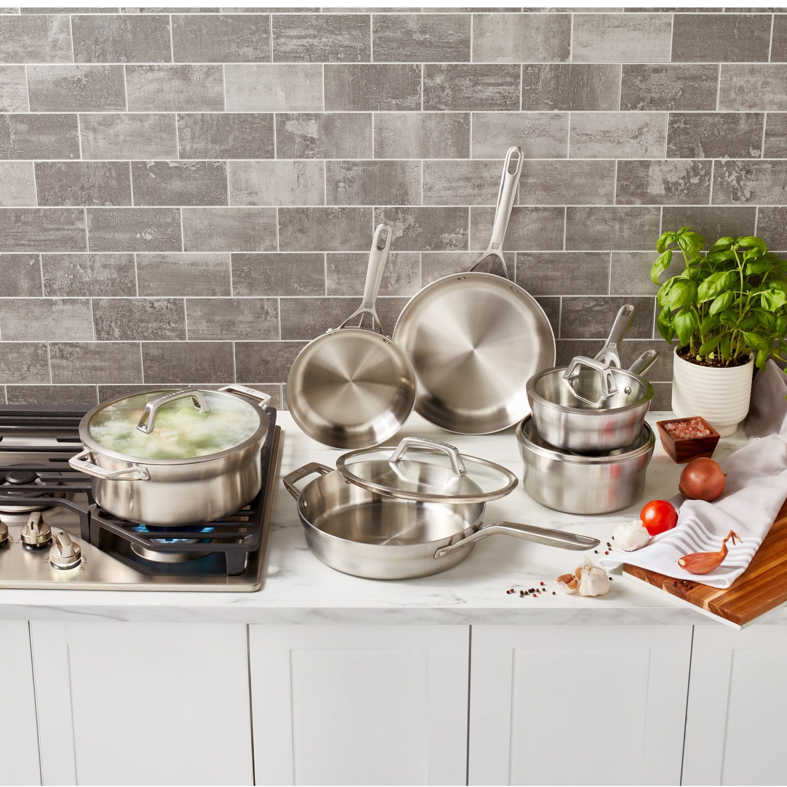 zwilling-motion-10-pc-stainless-steel-cookware-set-6e5056-02.jpg