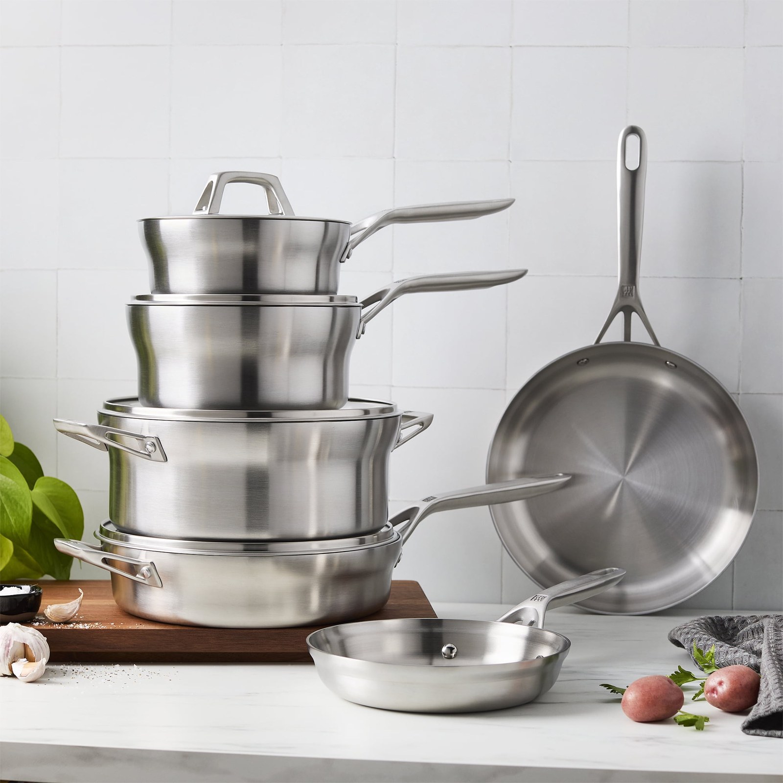 zwilling-motion-10-pc-stainless-steel-cookware-set-6e5056-04.jpg