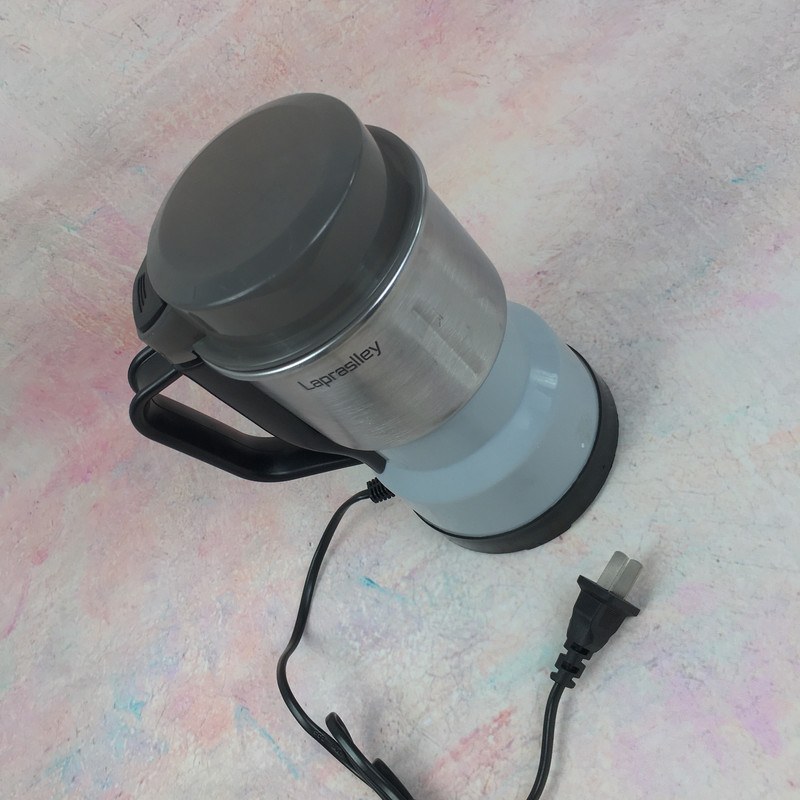 lapraslley-electric-coffee-grinder-with-one-button-operation-825343-02.jpg