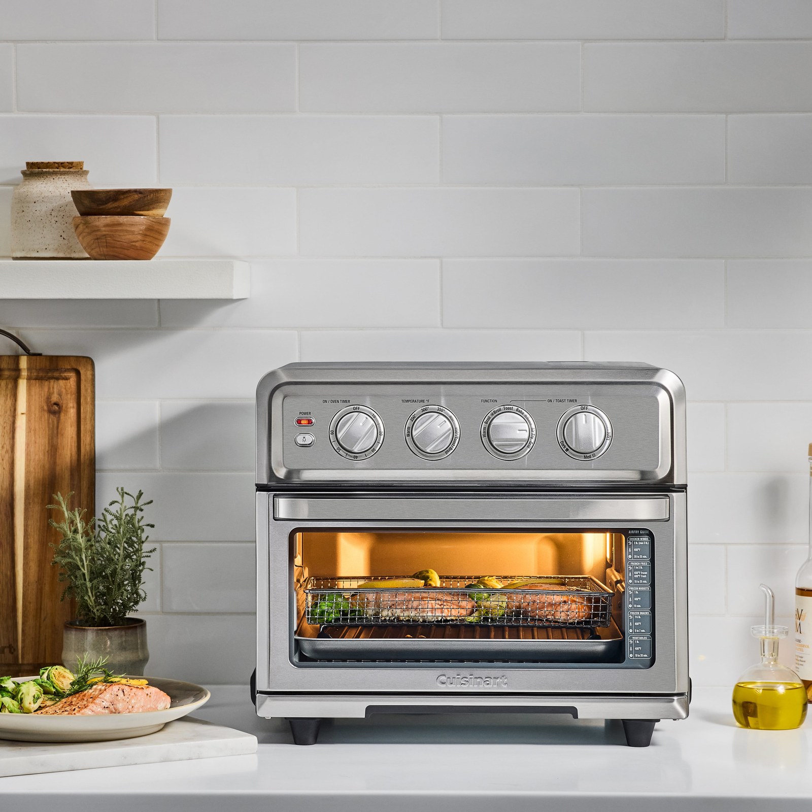 cuisinart-air-fryer-toaster-oven-with-grill-stainless-steel-d070f3-02.jpg