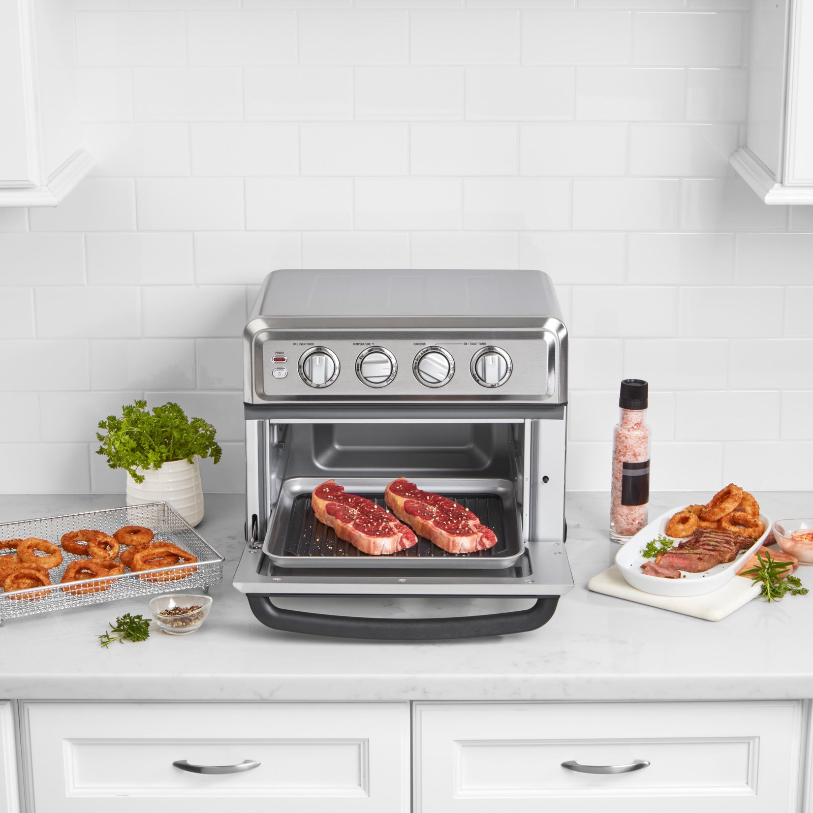 cuisinart-air-fryer-toaster-oven-with-grill-stainless-steel-d070f3-04.jpg