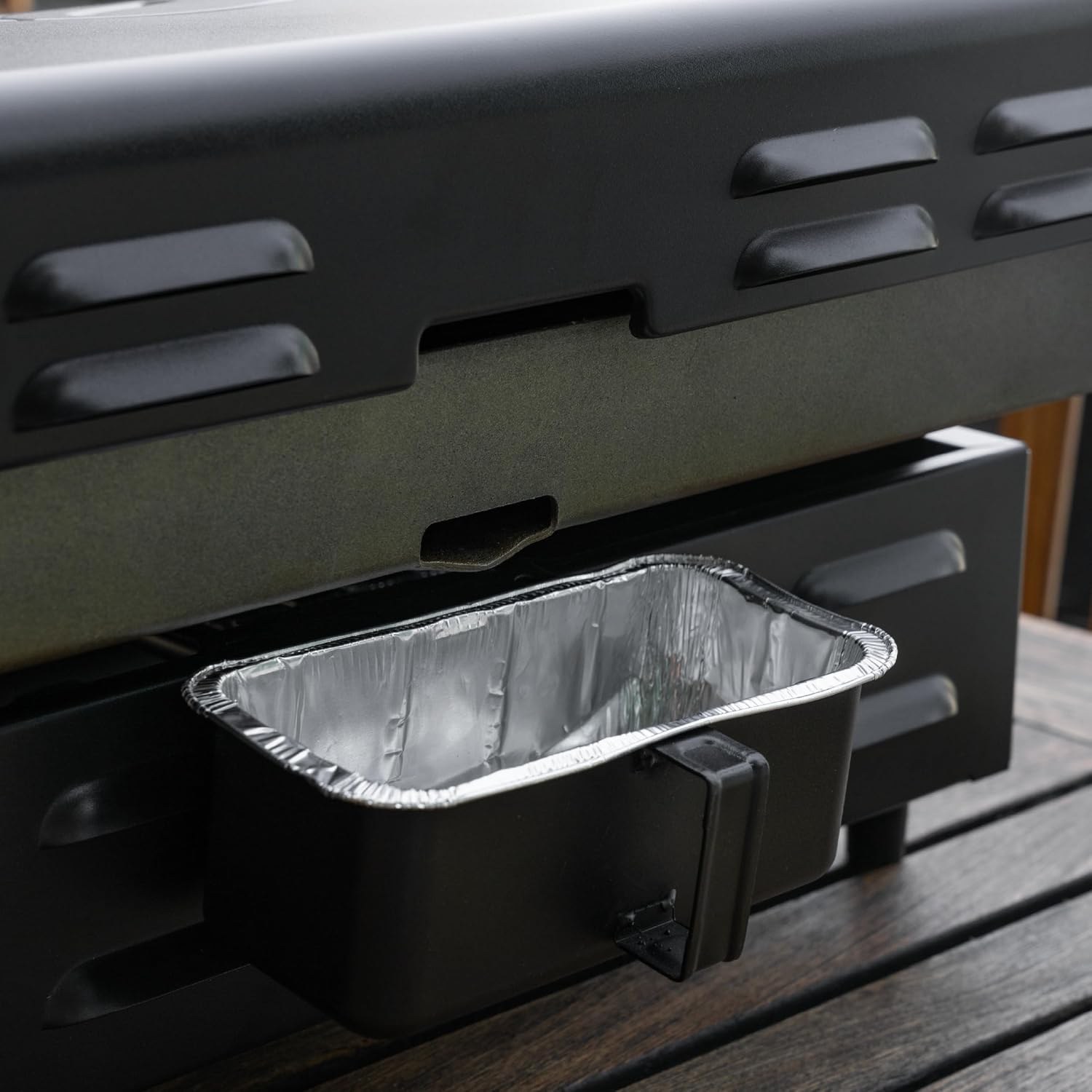 blackstone-otg-22-inch-outdoor-tabletop-griddle-with-built-in-hood-black-d6bd2e-07.jpg
